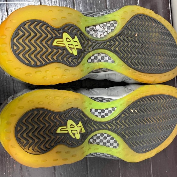 Nike Men’s Foamposites - Picture 5 of 7
